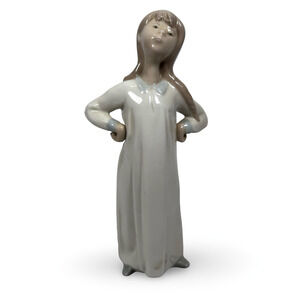 Vintage Lladro Girl Stretching In Nightgown‎ Figurine 8" White Porcelain #4872